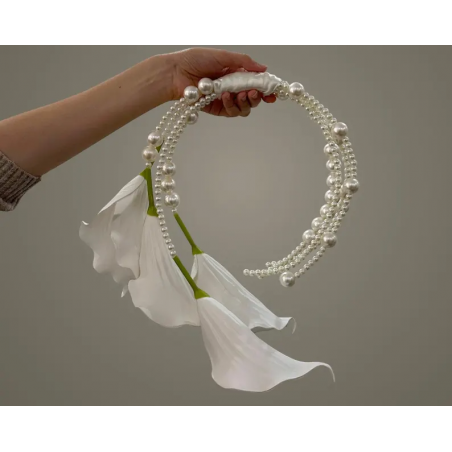 Bouquet de mariée Pearl & Calla Lily : fausses fleurs blanches modernes