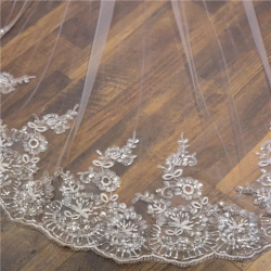 Voiles de mariage cathédrale ivoire blanc en gros 3*3 mètres Appliques en dentelle Voile nuptial