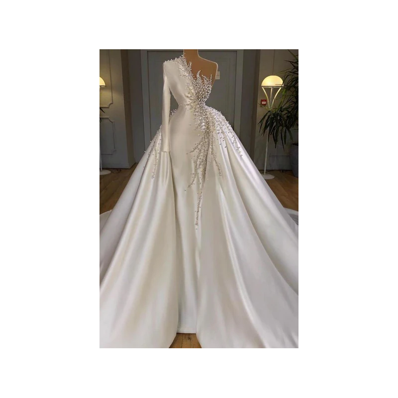 Robe de mariée sirène en satin à une épaule avec perles